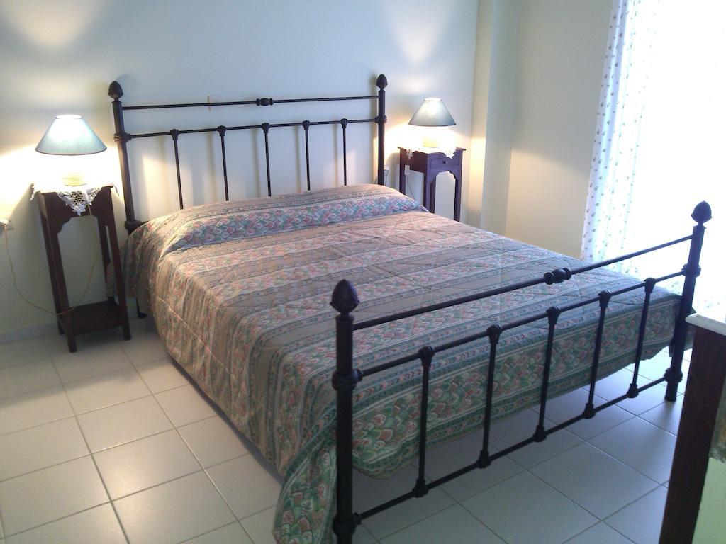 Iliobasilema Studios & Apartments Фискардон Номер фото